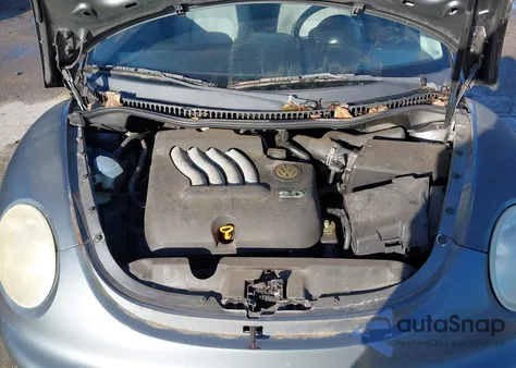 2005 Volkswagen New Beetle Gl from USA, damaged, VIN 3VWBK31C85M405330